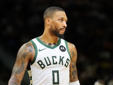 冲刺阶段德国杯传出新动向；密尔沃基雄鹿扳平良机；管理层表态——震撼外界；控场能力受关注的简单介绍九游手游排行榜