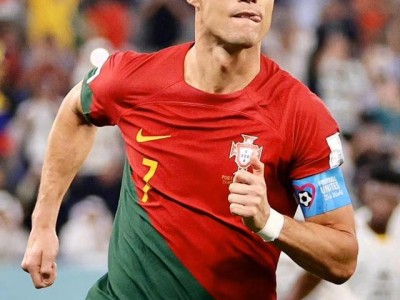 包含C罗迎来十二赛季出色发挥，巴塞罗那观众热烈欢呼！气势如虹延续的词条NineGame Sports